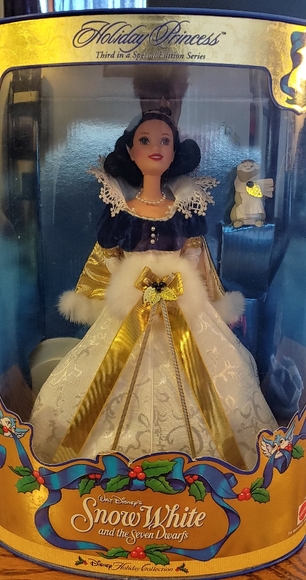 holiday princess snow white special edition